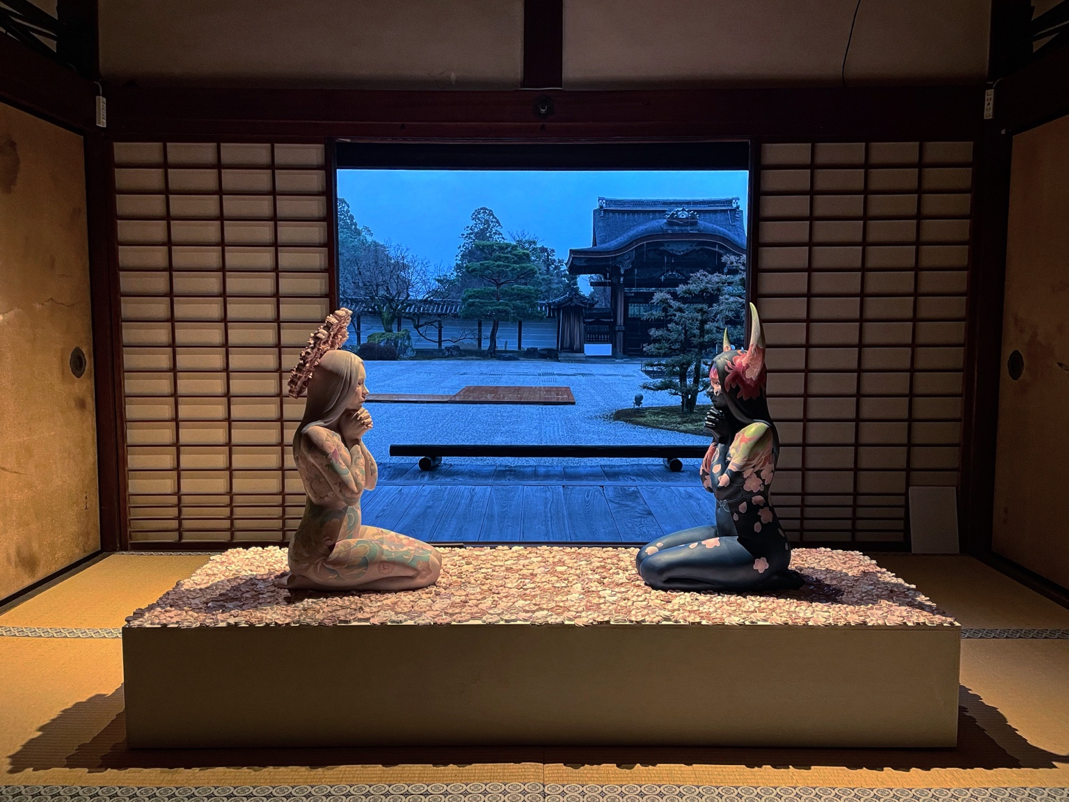 昼夜流轉, installation view, 2022